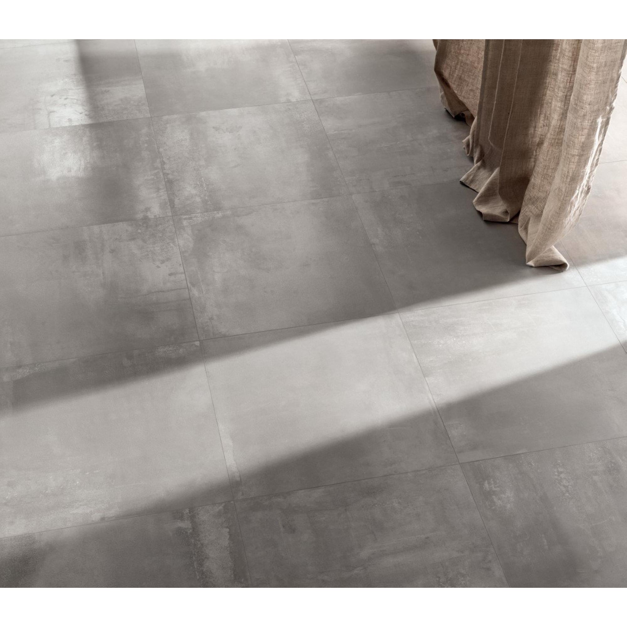 Abk Imoker Interno 9 I9R01150 Vloertegel 600X600 Silver 9mm Mat Ret.R10 - Mozaiektegel.com