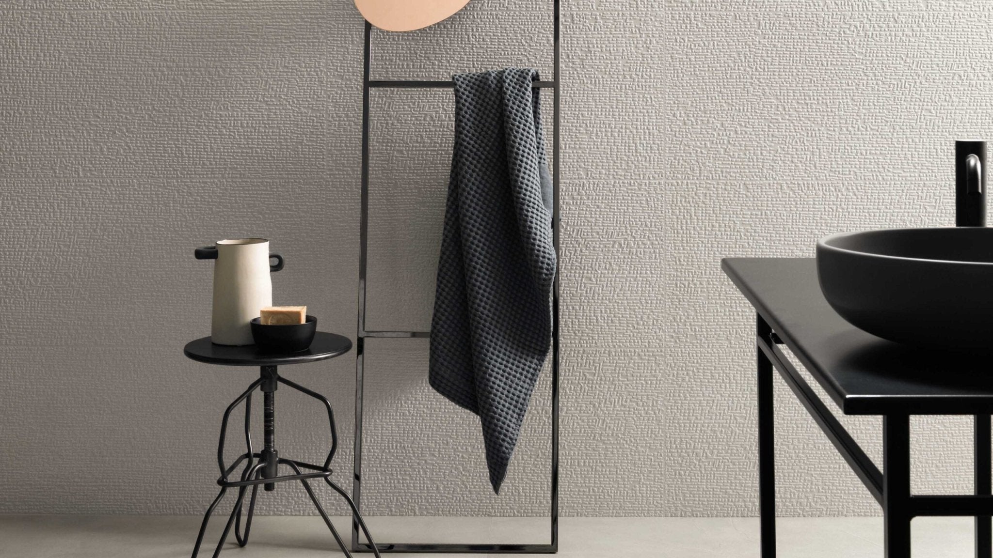 Atlas Concorde 3D Wall Carve A57X wandtegel 40x80cm 8,5mm mat rect. sign pearl - Mozaiektegel.com