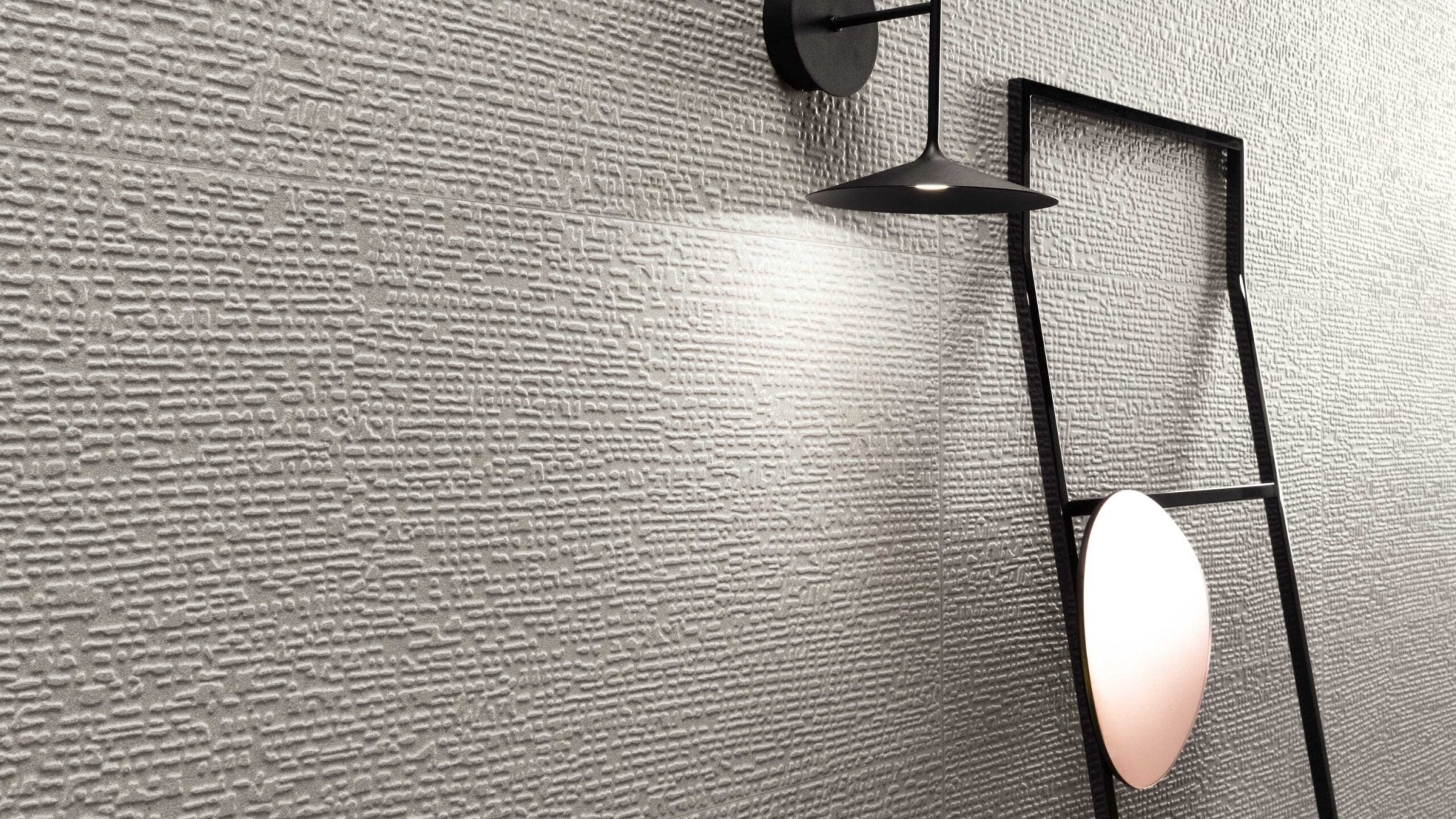 Atlas Concorde 3D Wall Carve A57X wandtegel 40x80cm 8,5mm mat rect. sign pearl - Mozaiektegel.com