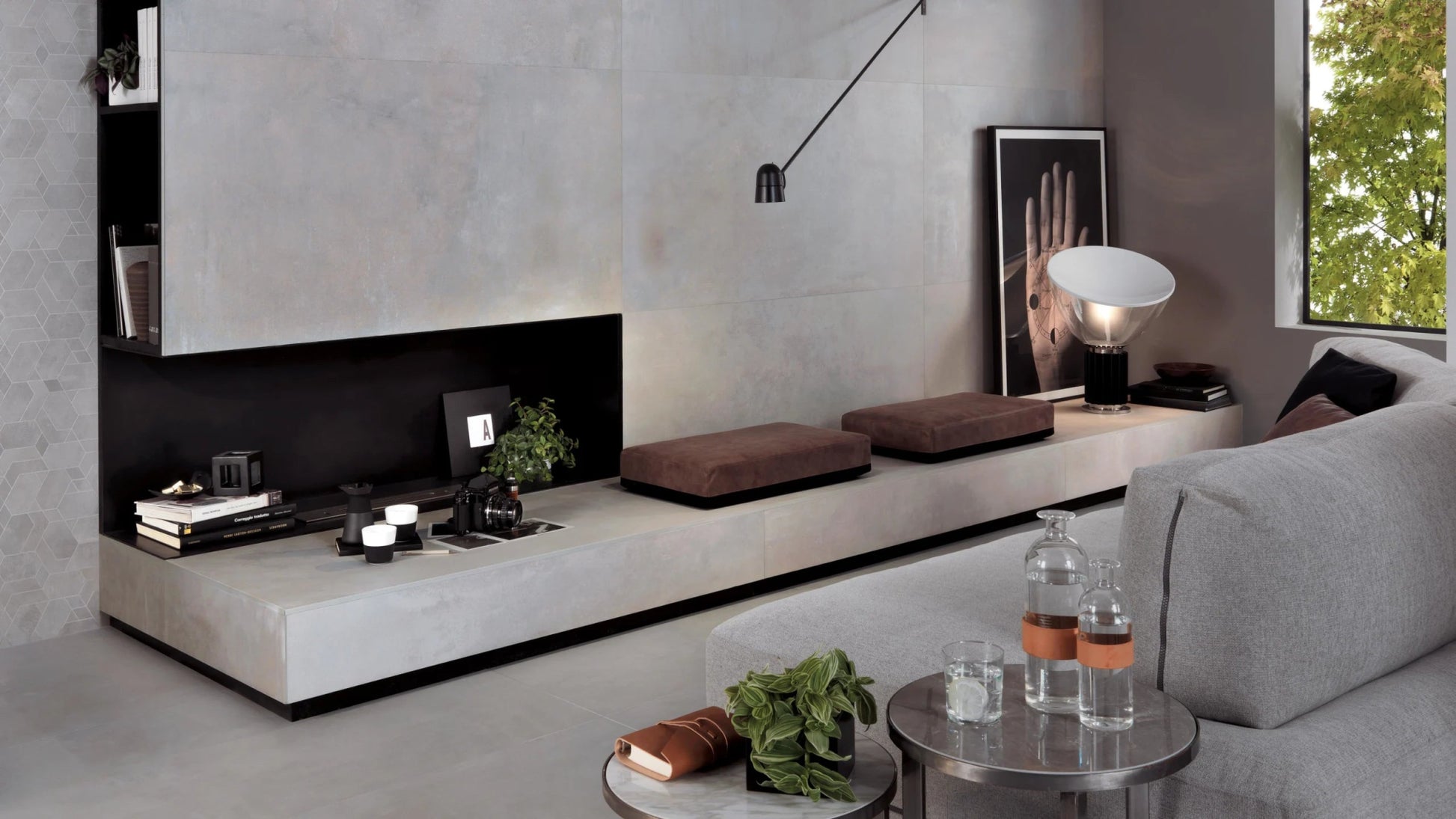 Atlas Concorde Boost AMGI vloertegel 120x120cm 9mm mat rect.R10 white - Mozaiektegel.com