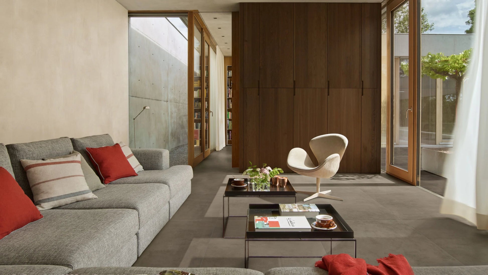 Atlas Concorde Boost Pro A0C3 vloertegel 60x60cm 9mm mat rect. R10 ivory - Mozaiektegel.com