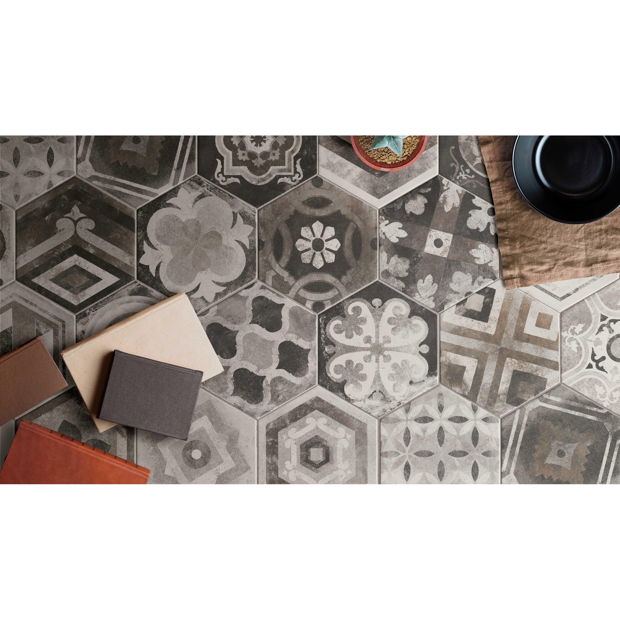 Cir Miami 1063706 VLtegel 6 - kant 240X277 Esagonia Mix 10mm Mat R10 - Mozaiektegel.com