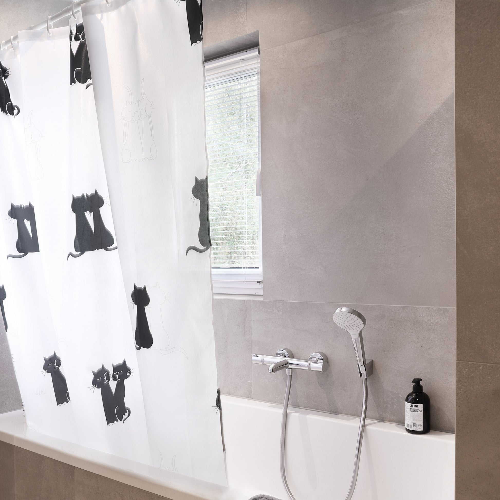 Differnz Cats douchegordijn 100% polyester - verzwaarde onderzoom - 180 x 200 cm - Mozaiektegel.com