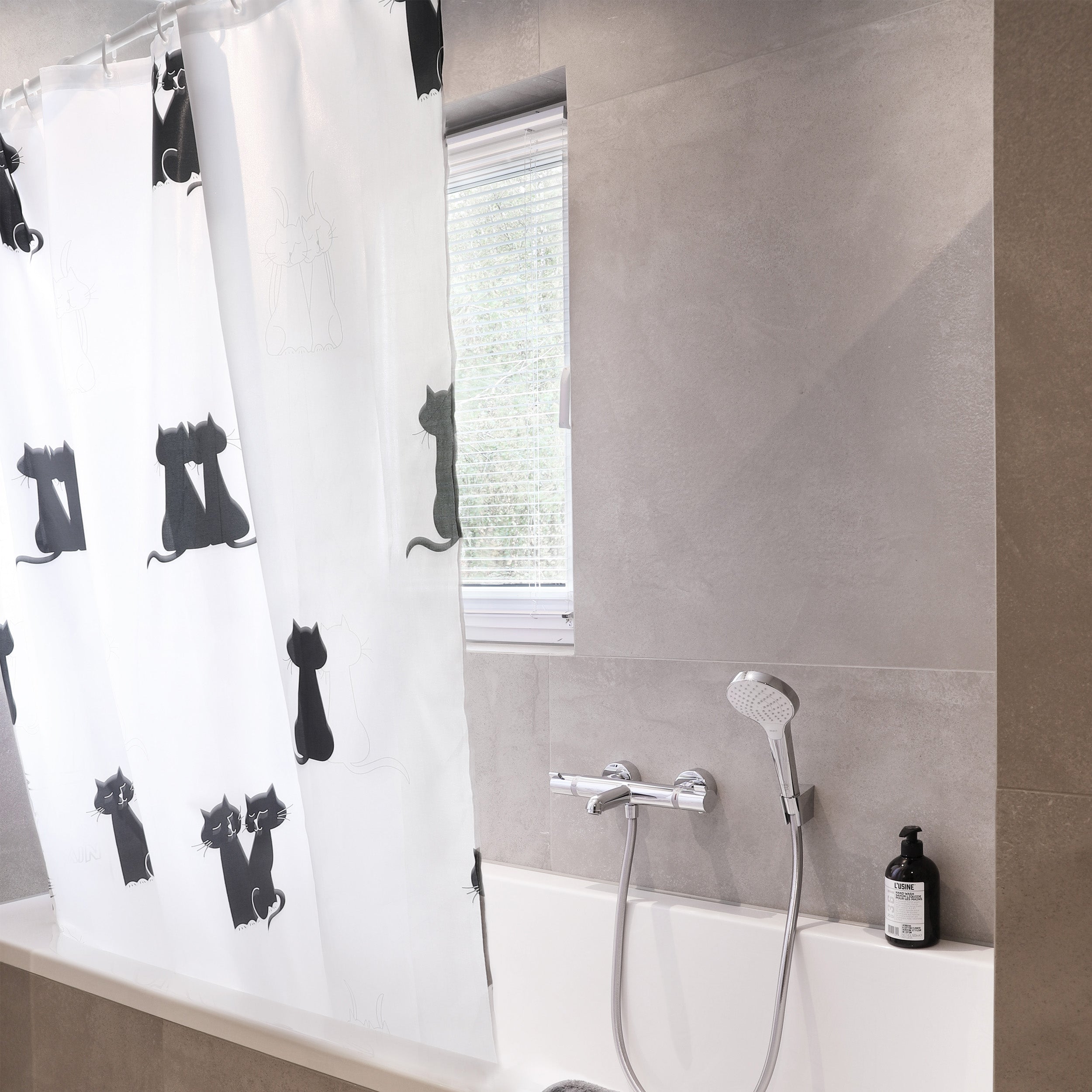 Differnz Cats douchegordijn 100% polyester - verzwaarde onderzoom - 180 x 200 cm - Mozaiektegel.com