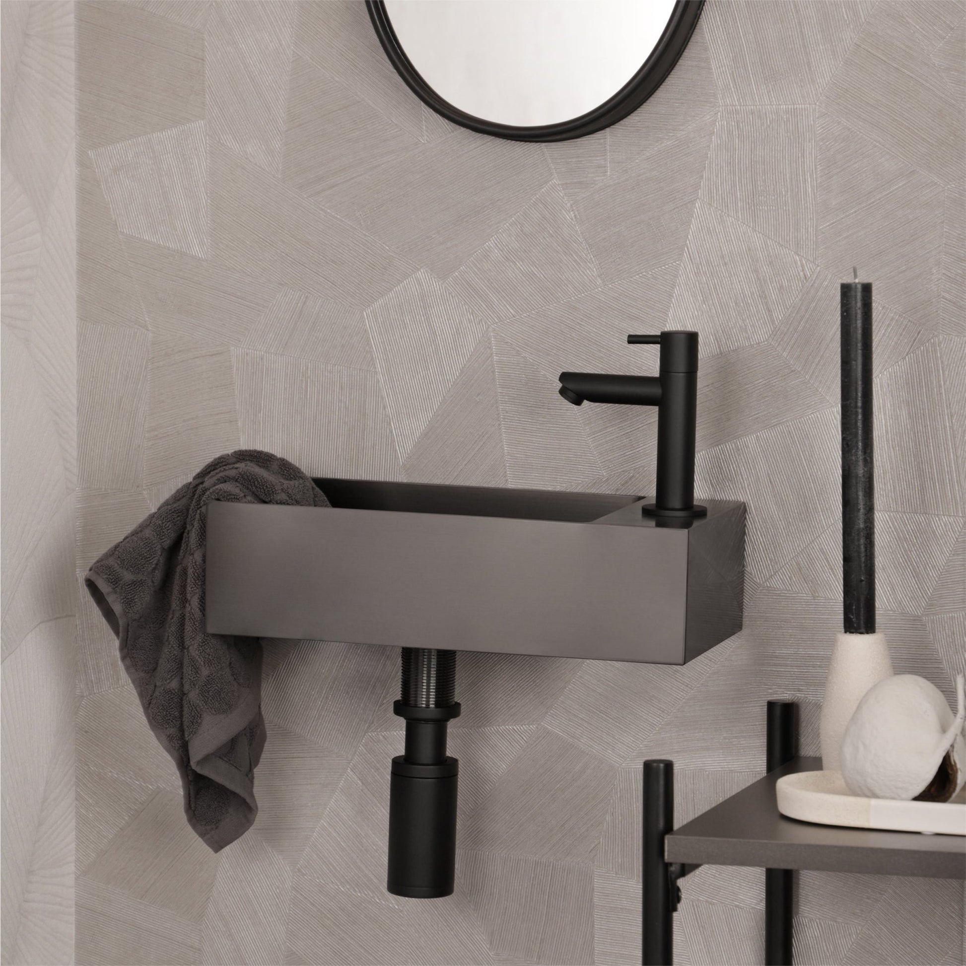 Differnz koudwaterkraan recht - mat zwart - Mozaiektegel.com