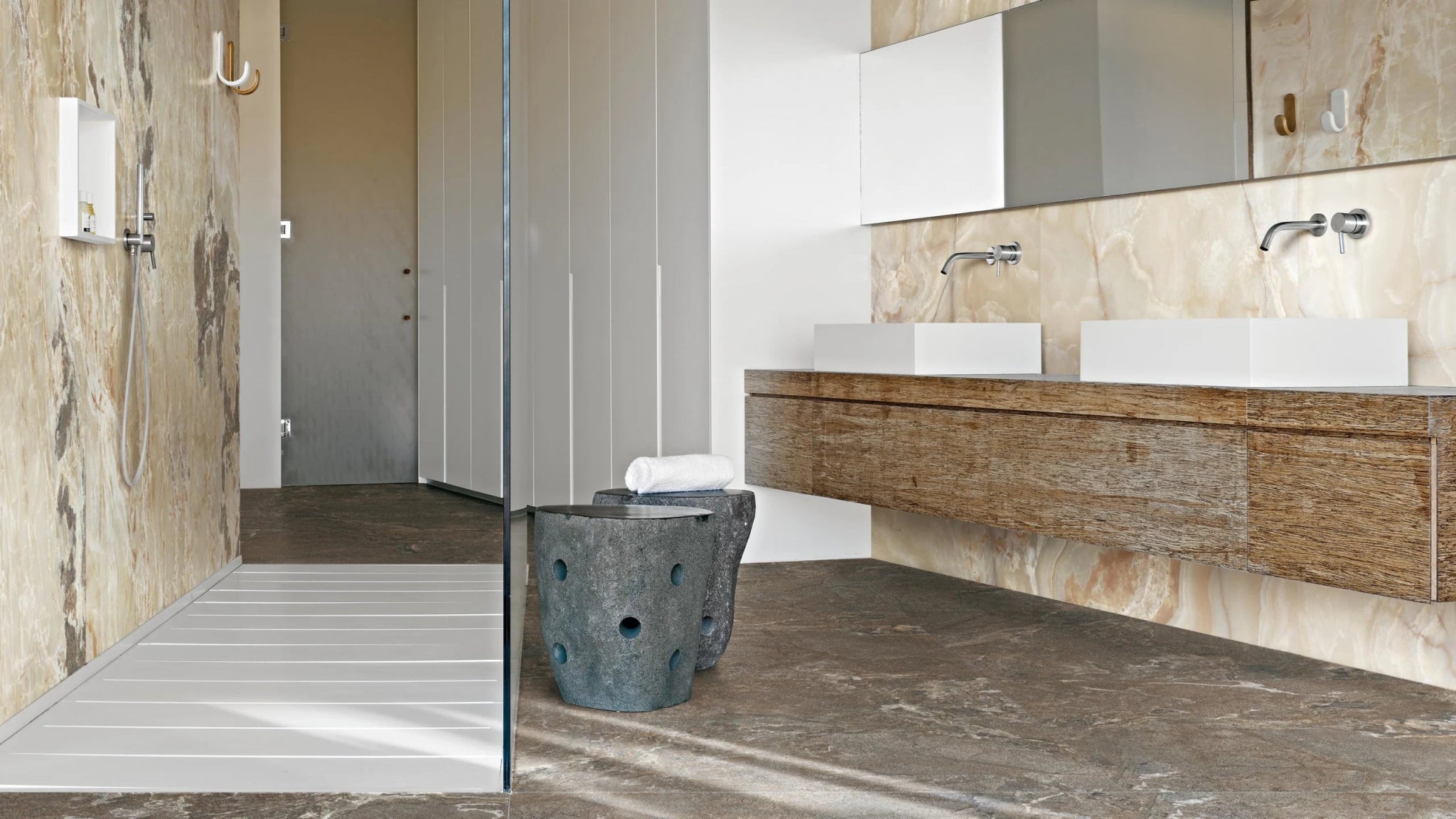 Floorgres Onyx&More 765491 Vloertegel 600X600 Golden Strut.9mm Mat Ret.R10 - Mozaiektegel.com