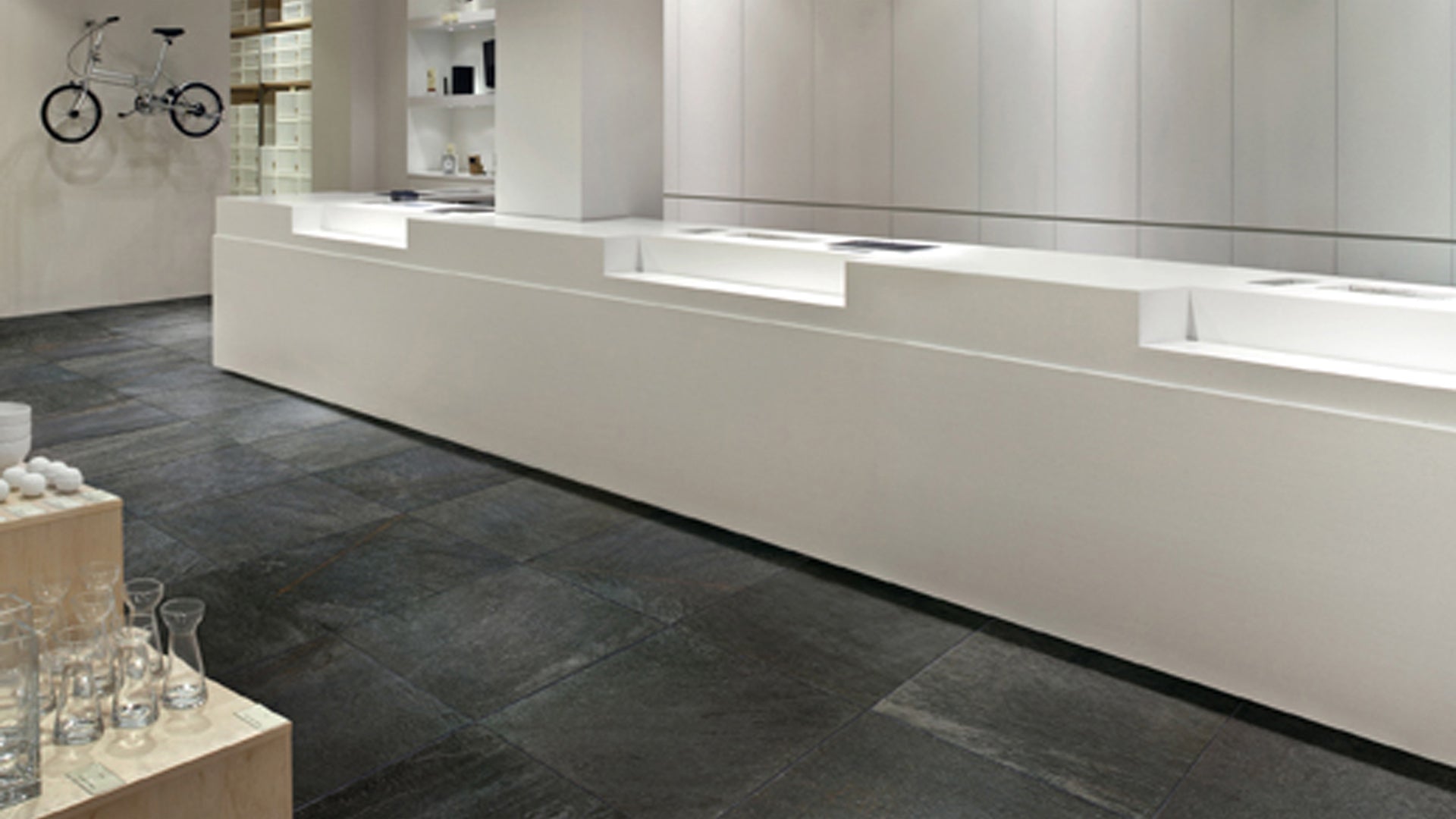 Floorgres Walks 1.0 728754 Vloertegel 600X600 Black 10mm Mat Ret.R9 - Mozaiektegel.com