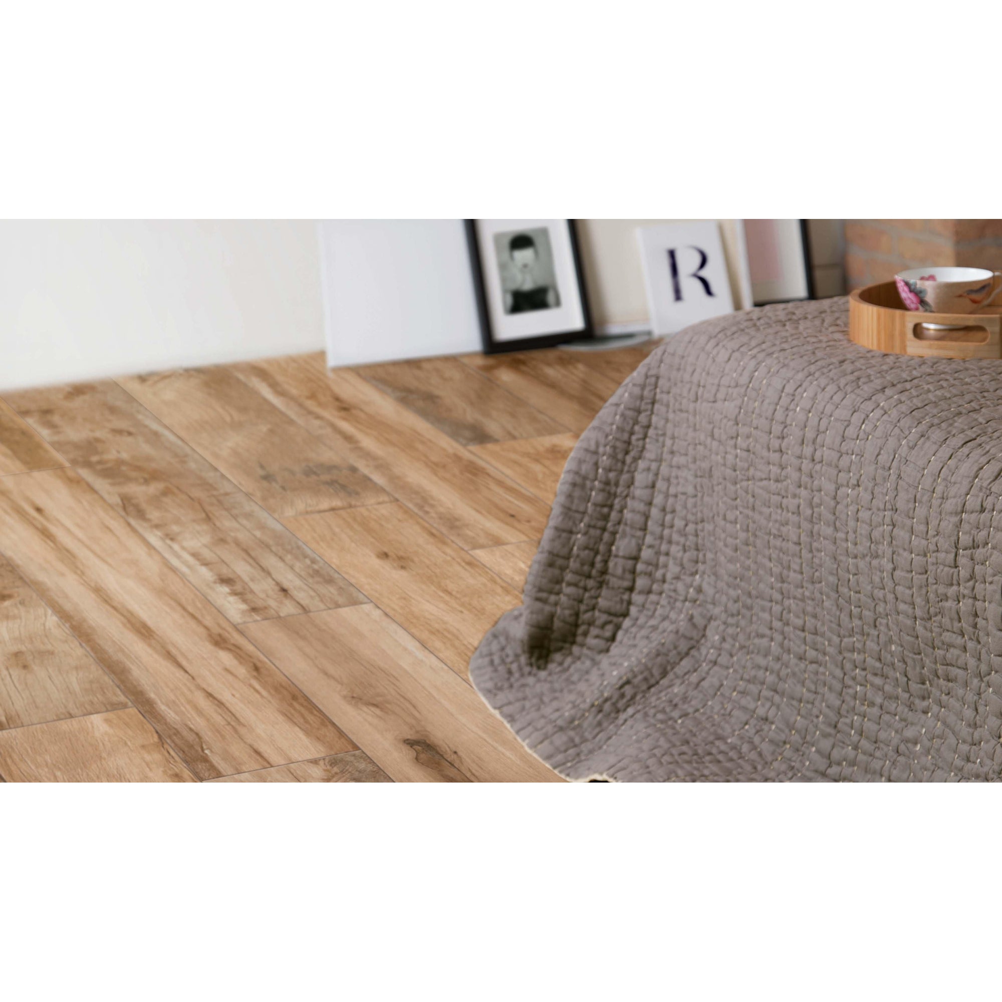 JOS. Woodmania Vloertegel 200X1200 Caramel 9.5mm Mat R9 - Mozaiektegel.com