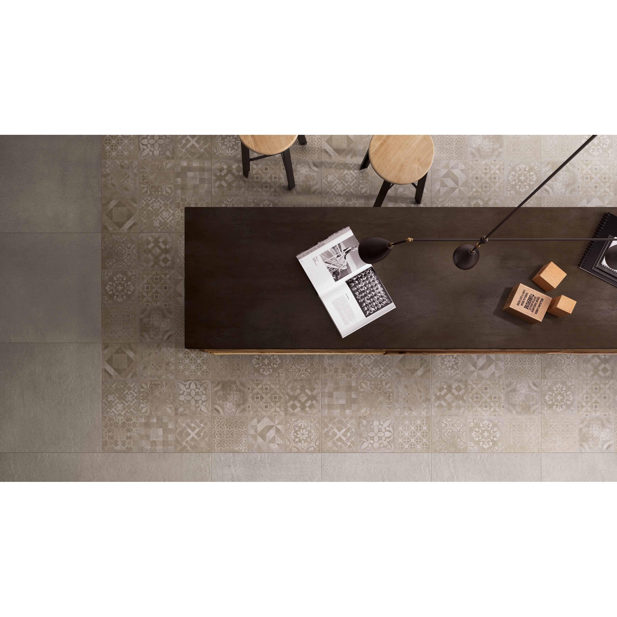 Ragno Studio 00K3MC40 Vloertegel 150X150 Grigio 9mm Mat R9 - Mozaiektegel.com