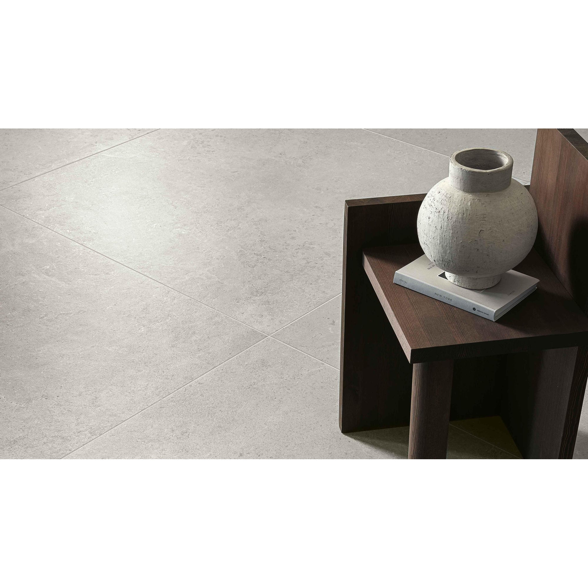 Serenissima Concreta 1081506 Vloertegel 1000X1000 Avorio 8,5Mm Mat Ret.R10 - Mozaiektegel.com