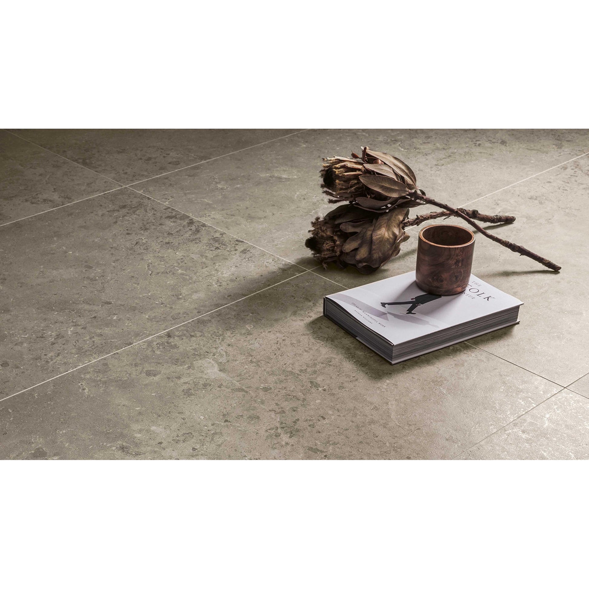 Serenissima Concreta 1081507 Vloertegel 1000X1000 Ecru 8,5Mm Mat Ret.R10 - Mozaiektegel.com