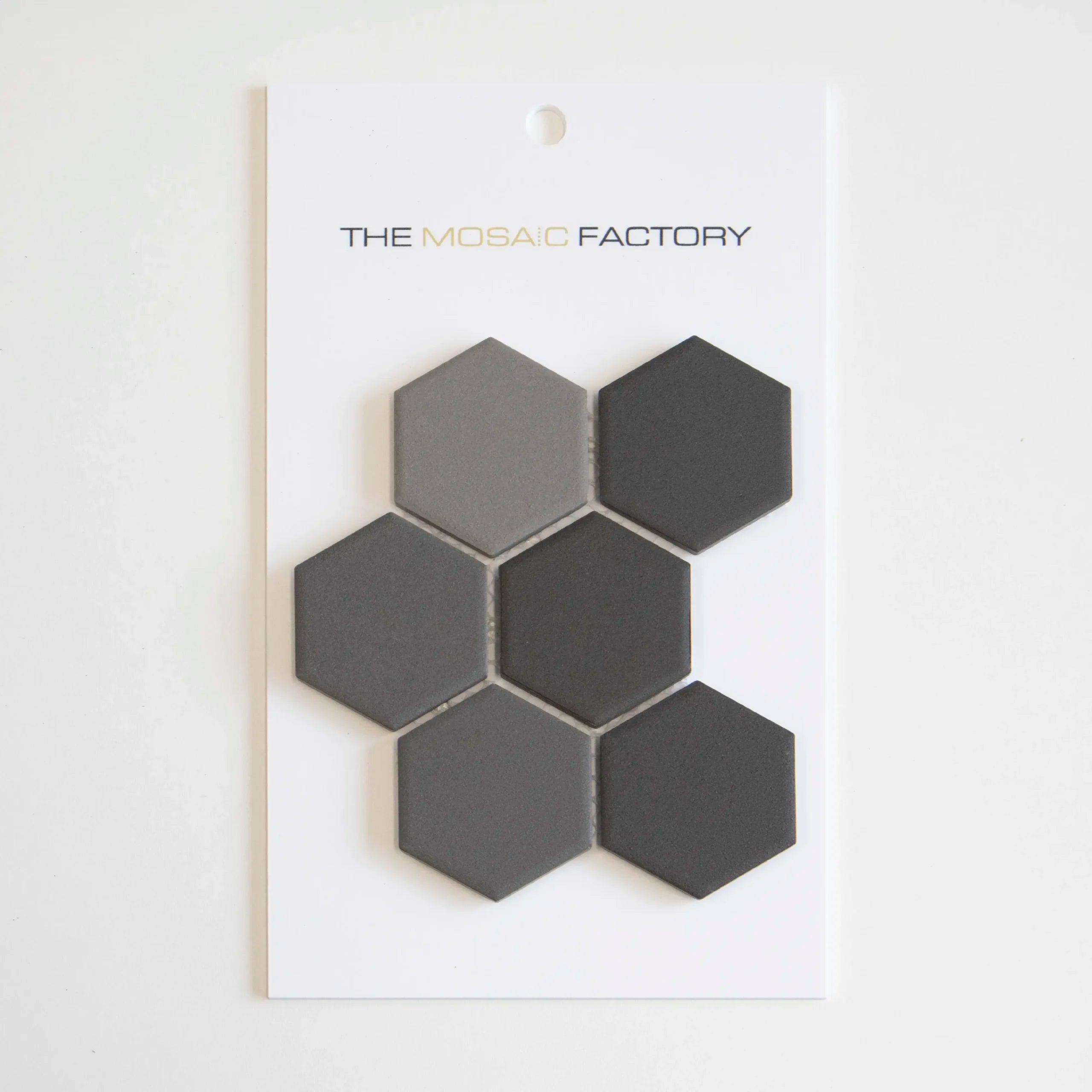 The Mosaic Factory London Mozaiek Tegel Hexagon - Donker Grijs Mix Porselein Ongeglazuurd, R11 281x325 mm - Mozaiektegel.com