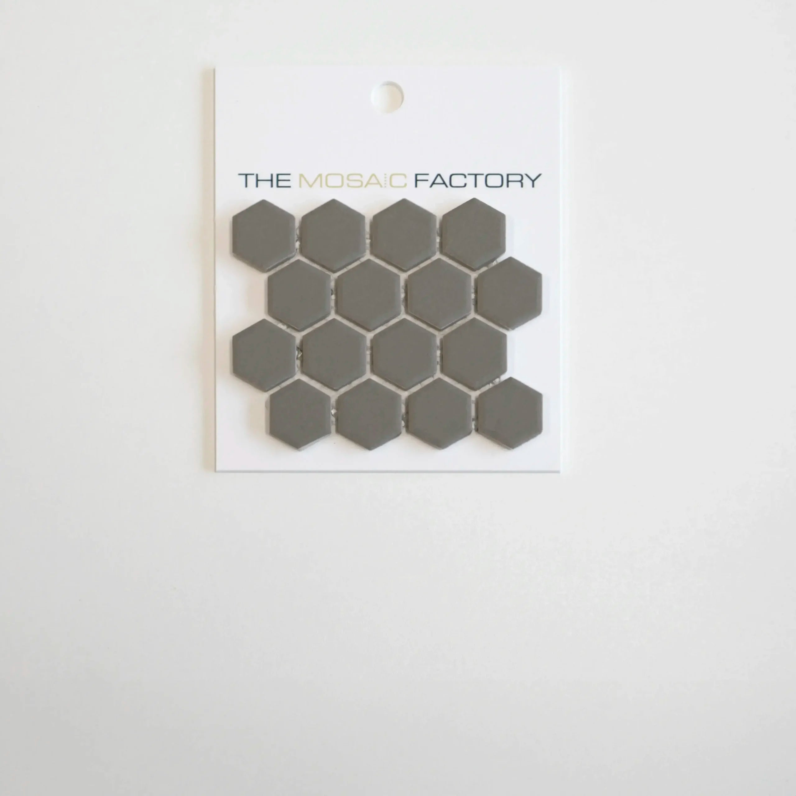 The Mosaic Factory London Mozaiek Tegel Hexagon - Donker Grijs Porselein Ongeglazuurd, R11 260x300 mm - Mozaiektegel.com