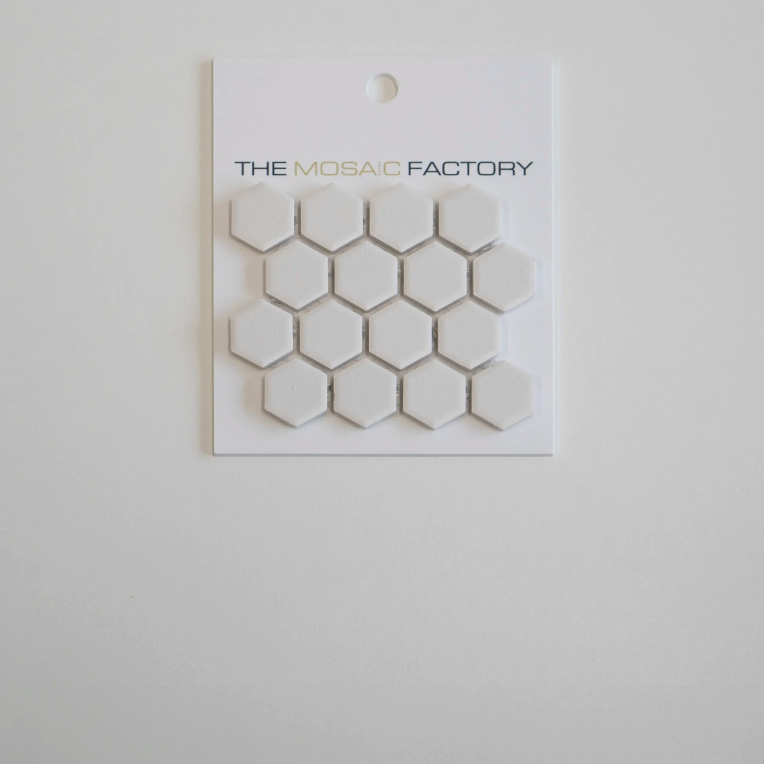 The Mosaic Factory London Mozaiek Tegel Hexagon - Super Wit Porselein Ongeglazuurd, R11 260x300 mm - Mozaiektegel.com