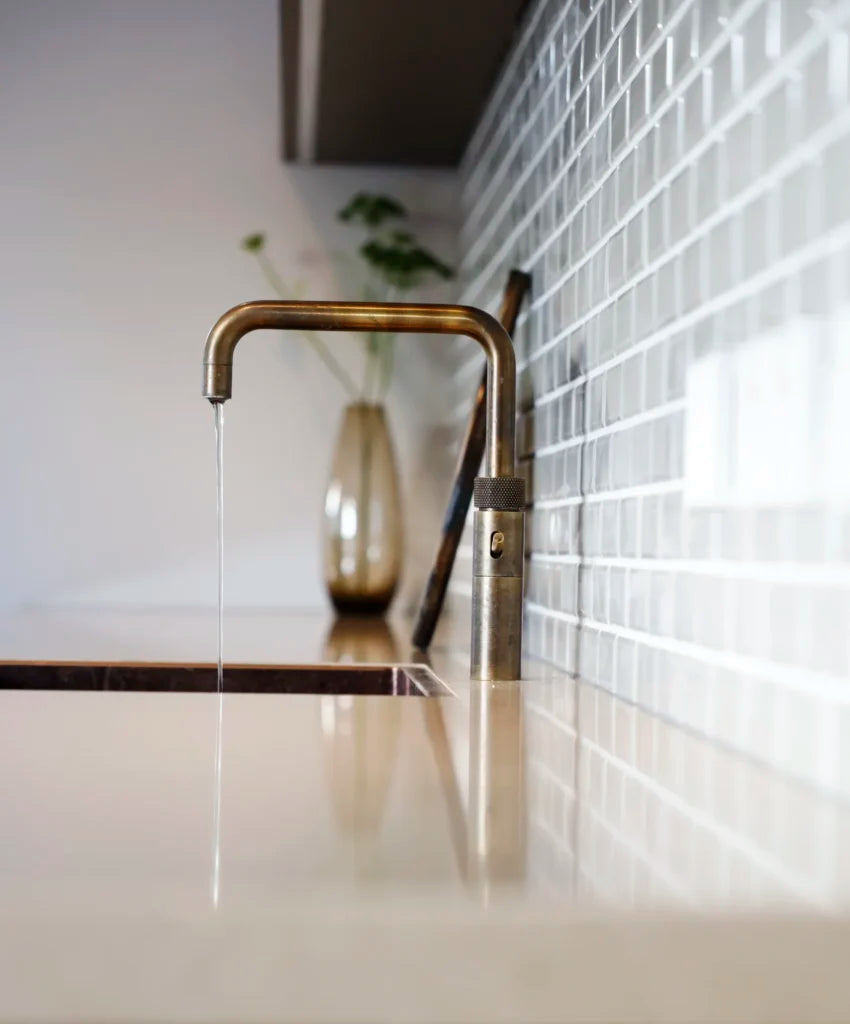 Bekijk hier de The Mosaic Factory Paris Mozaiek Tegel Rechthoek- Licht Grijs Porselein Geglazuurd 291x296 mm, keuken kraan