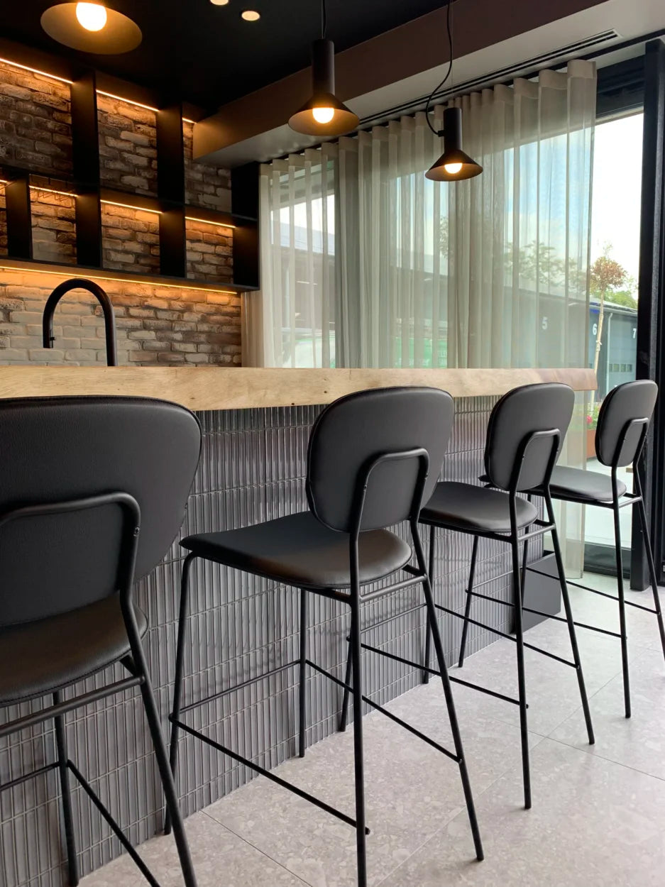 SEF20360 Grey Glossy Sevilla - KitKat Original 20x145mm, bar