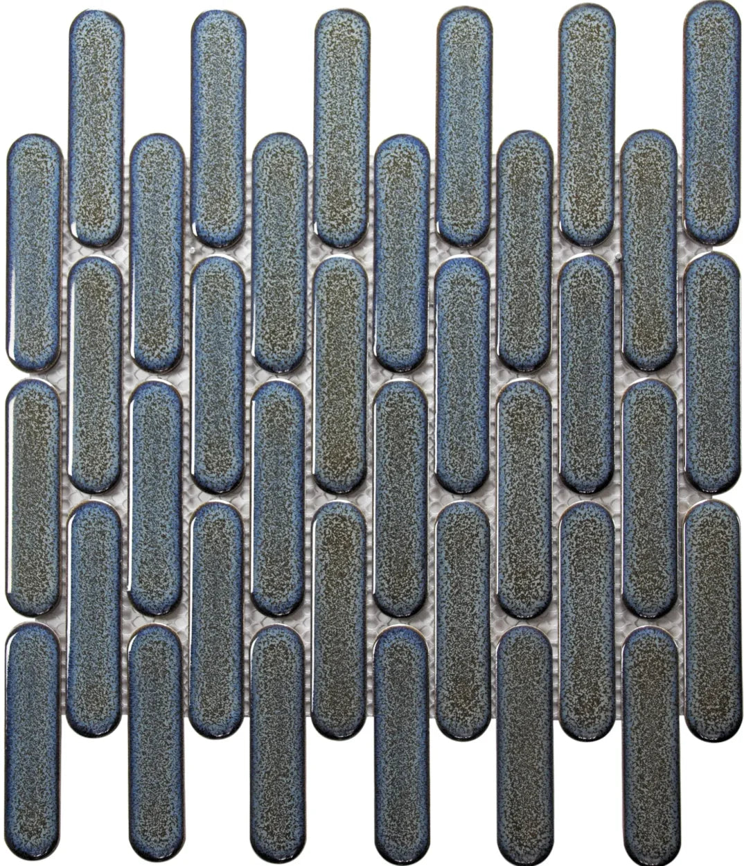 SEO23325 Grey Blue Speckle Glossy Sevilla - Oval Finger 23x98mm, witte achtergrond